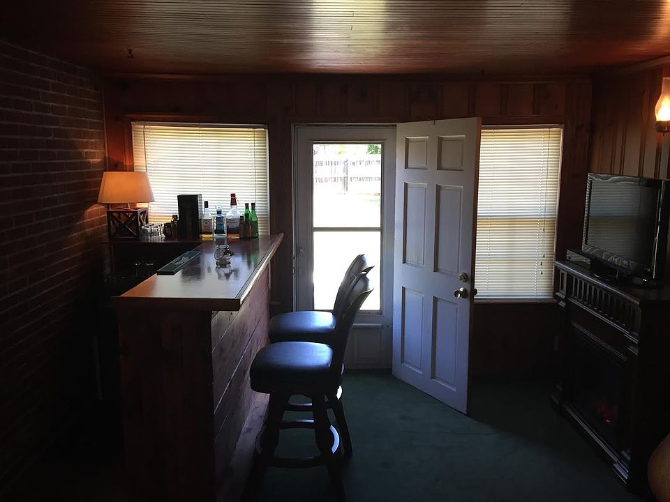 1st image of 745 Parkhurst Blvd