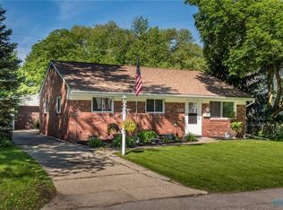 735 Inwood Pl, Maumee, OH