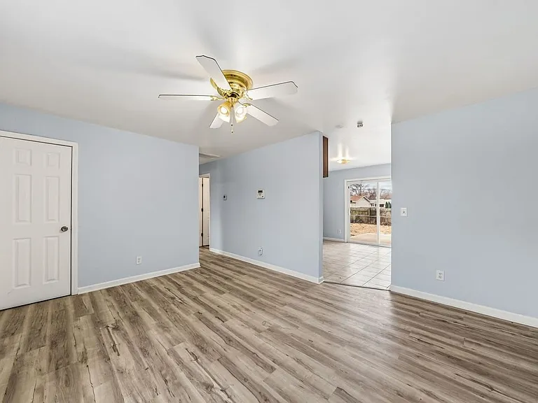 850 Saint Bartholomew Dr — Photo 60