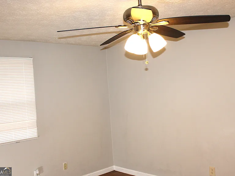 5811 Calico Ct — Photo 12