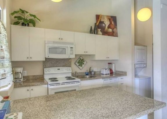 5th image of 75-6026 Alii Dr APT 6303