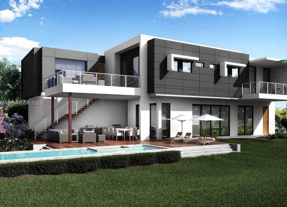 2nd image of 5820 Canal Dr #12