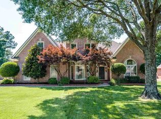 8996 Pembroke Ellis Dr, Bartlett, TN 38133
