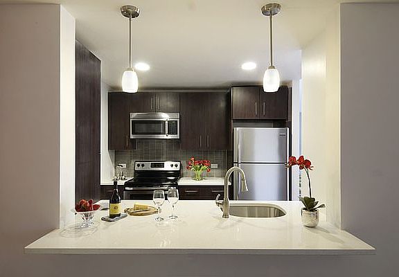 3rd image of 260 W 26th St APT 7K
