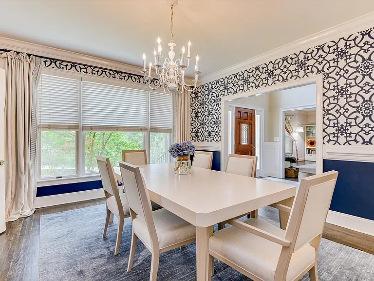 126 Dewberry Ln — Photo 8