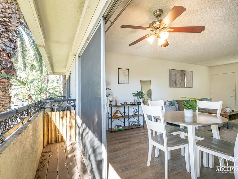 10725 Acama St — Photo 35