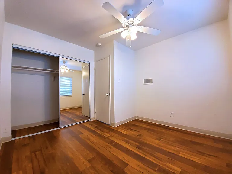 1465 Grand Ave — Photo 76