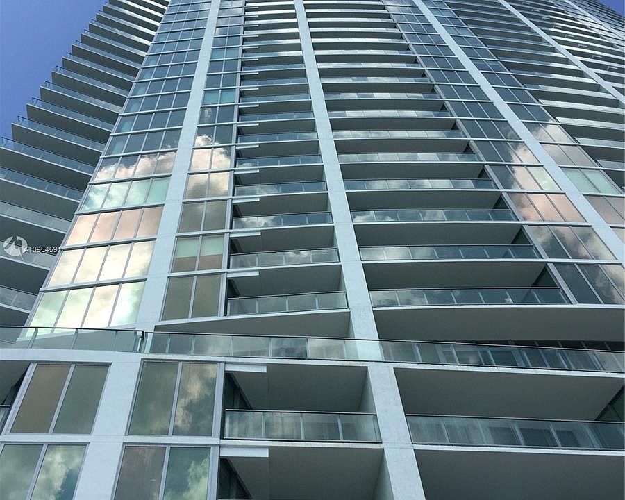 1st image of 2900 NE 7th Ave Unit 3008