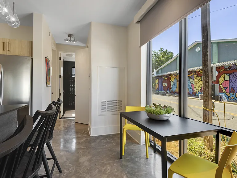 510 All Saints St #101 — Photo 7