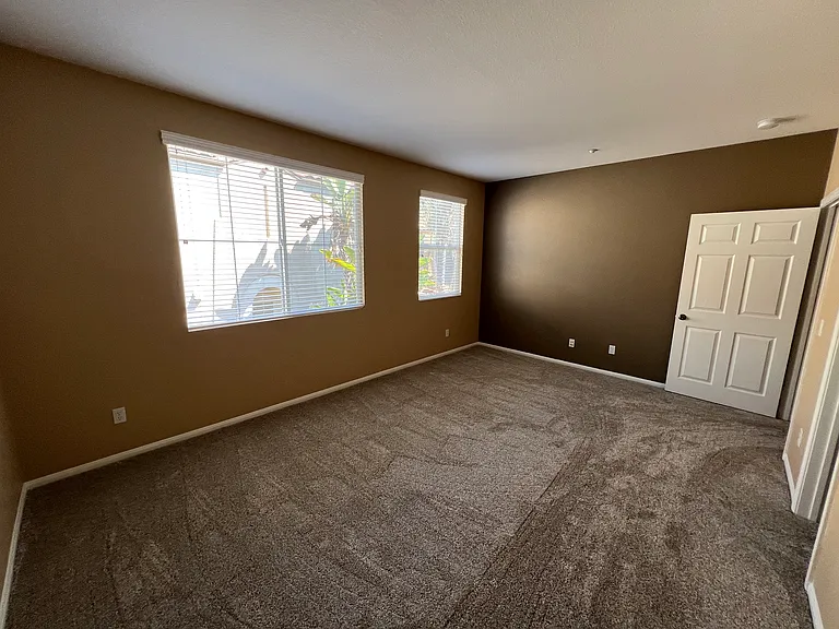 1617 Hope St — Photo 19