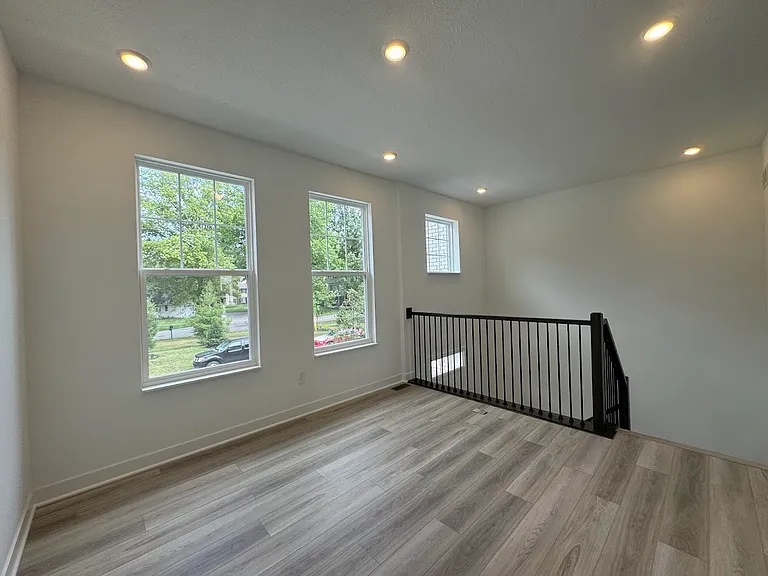 13847 Gatsby Dr — Photo 62