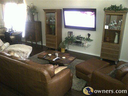 Front Living Room - Functional