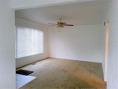 5th image of 3009 Plumleigh Ave