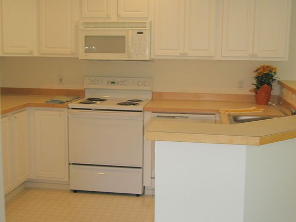 2nd image of 6515 134th Pl SE Unit F6
