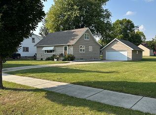 415 2nd St SW, New Richland, MN 56072