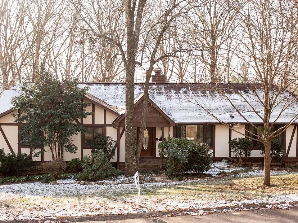 1st image of 9422 Continental Dr