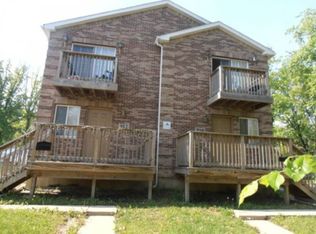 910 Woodruff Rd, Joliet, IL 60432