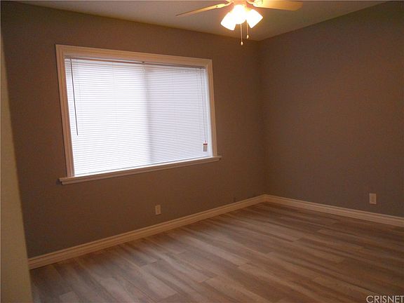 3rd image of 11931 Strathern St