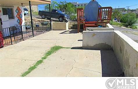 4th image of 1297 E Cliff Dr