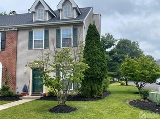 102 Goodwin Dr, North Brunswick, NJ
