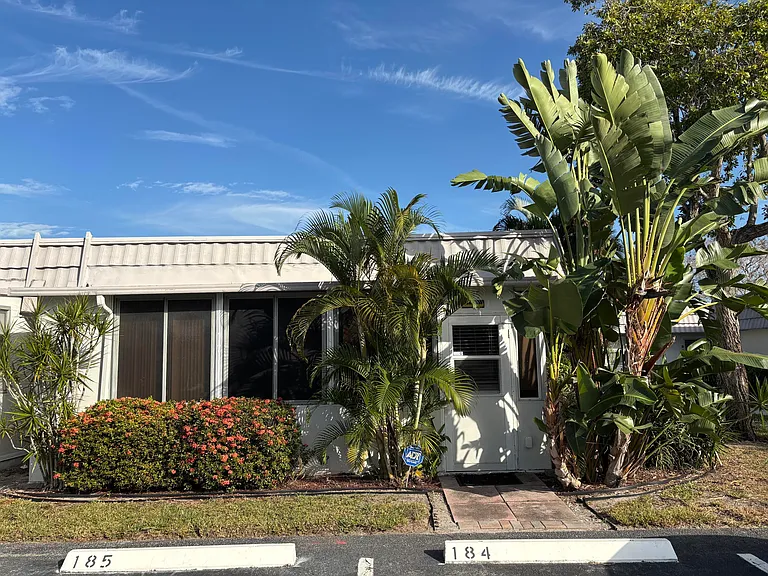 185 Valencia Dr #H — Photo 12