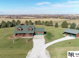 5422 Prairie Lake Dr, Firth, NE 68358