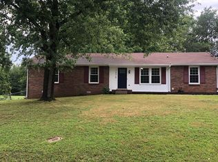 1878 Harriet Dr, Clarksville, TN 37040