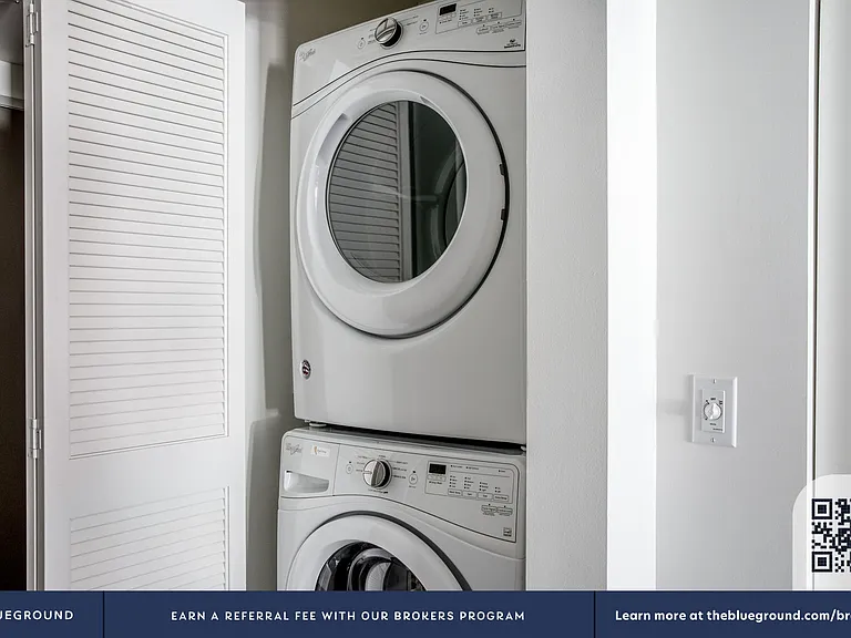 Washer/Dryer in Apartment