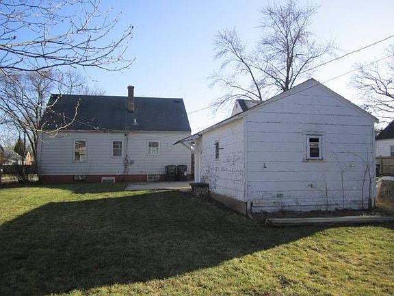 5th image of 2114 W Crescent Ave