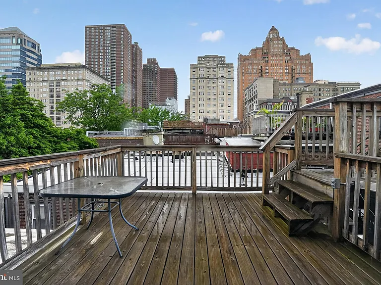 1627 Spruce St #3 — Photo 32