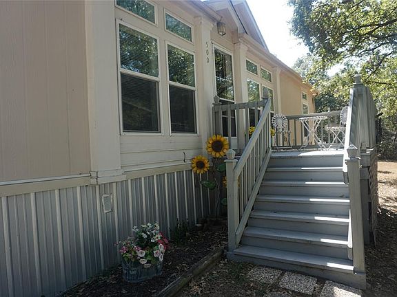 3rd image of 500 Ross Ln