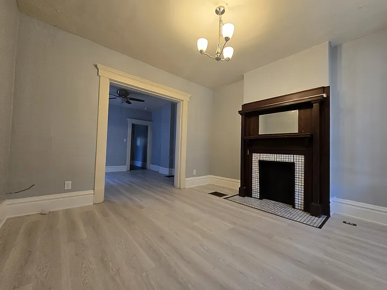 2206 N 4th St — Photo 2