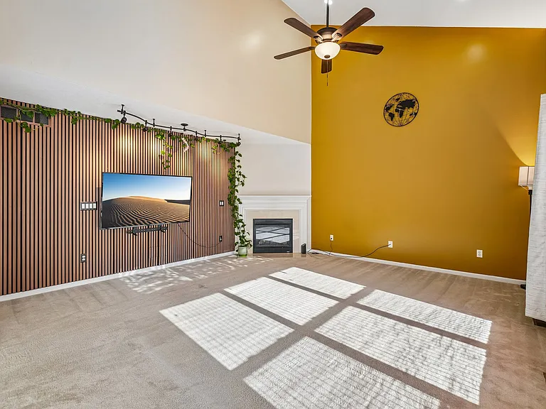 16304 Mulberry Way — Photo 10