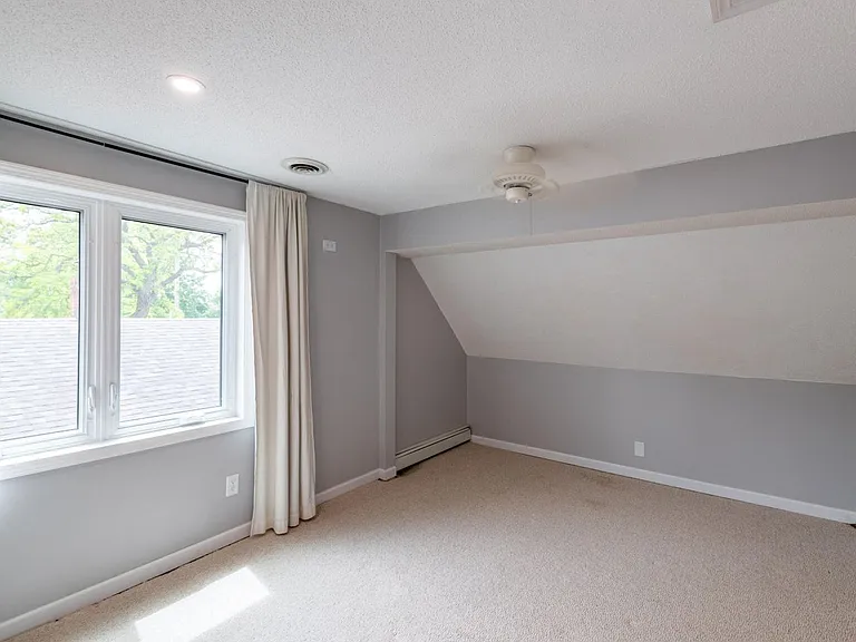 2406 Wood St — Photo 21
