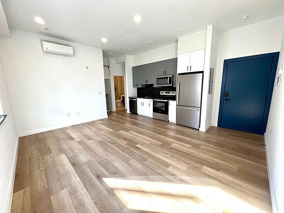 5th image of 1309 N Hope St #7C