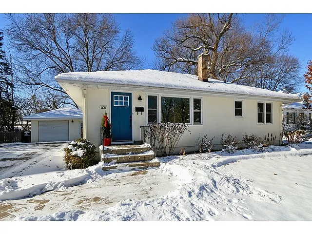 1476 Willow St photo 1