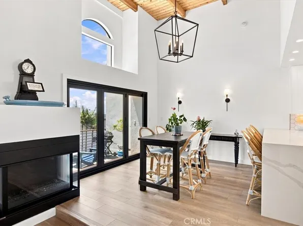225 4th St, Hermosa Beach, CA 90254