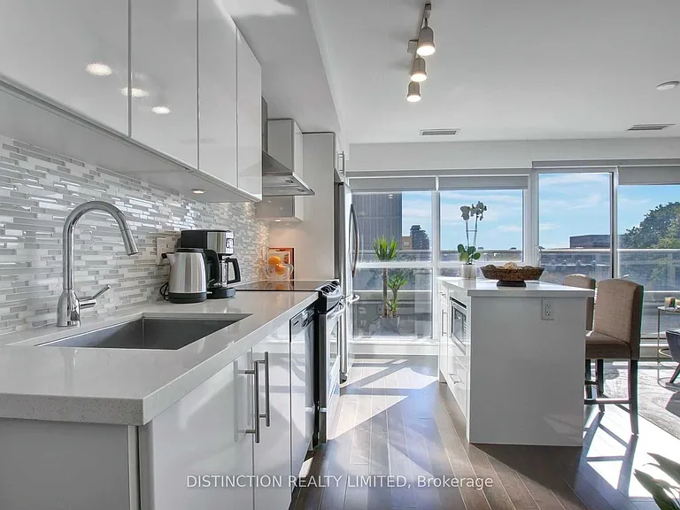 58 Orchard View Blvd #414 — Photo 2