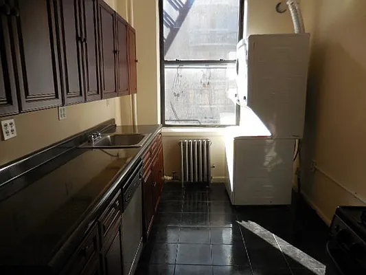 Rented by Aimee Grodanz, LREB | media 11