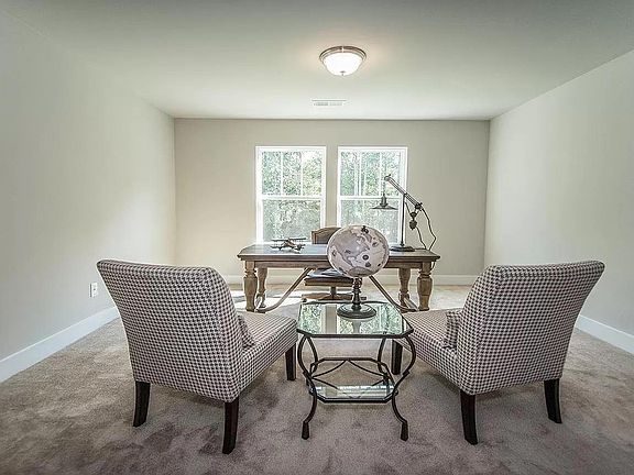 5th image of 30 Creekhaven Ln