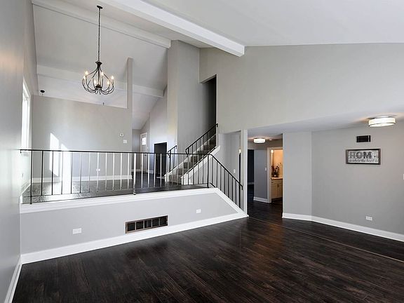 5th image of 3638 Deer Park Dr