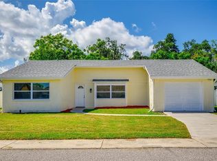 3406 Honeymoon Ln, Holiday, FL 34691