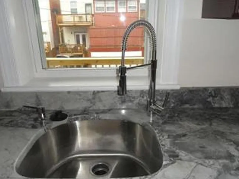 27 R St NE #A — Photo 13