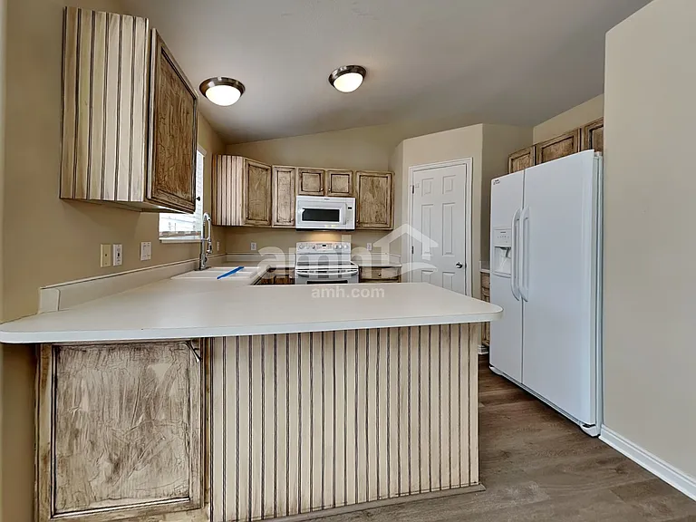 4154 S Westlake Dr — Photo 3