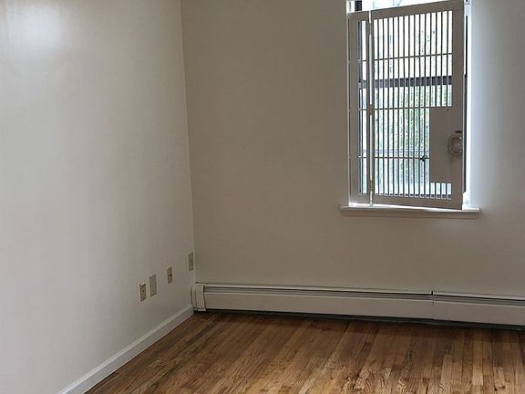 2nd image of 321 Troutman St APT C2