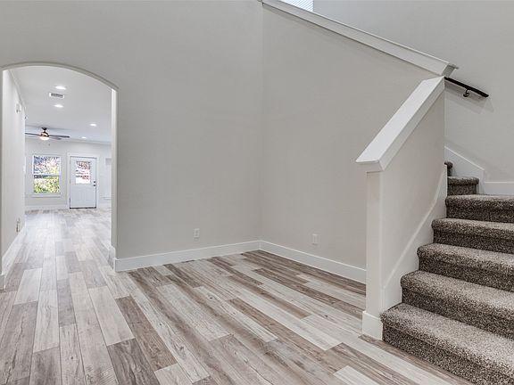 5th image of 4019 Soloman Dr