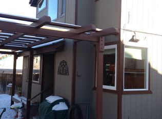 995 Ridgeview Dr, Reno, NV 89511