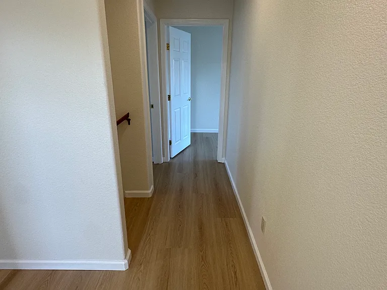472 Bryan Ave — Photo 40