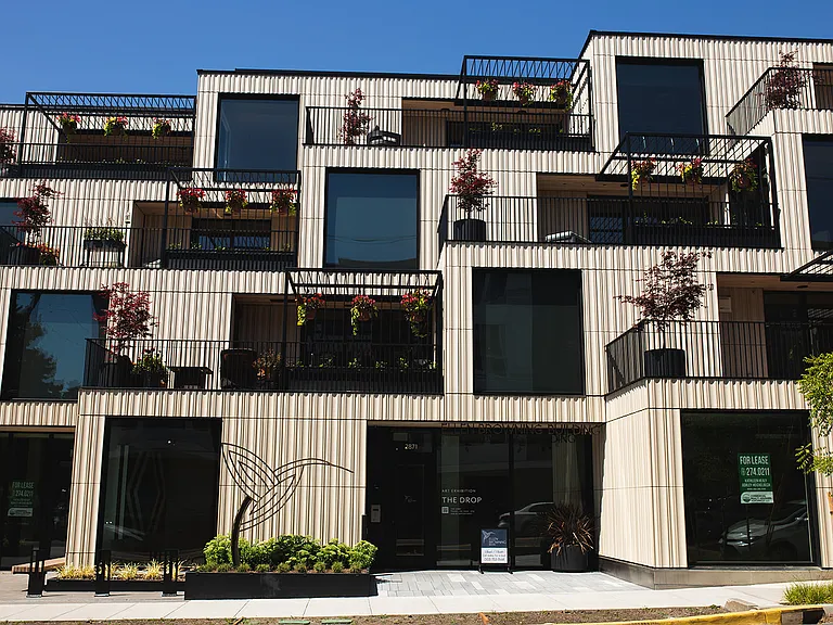 2871 SE Division St #302 — Photo 2