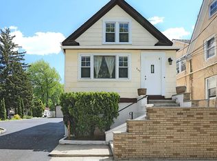 250 Merritt Ave, Bergenfield, NJ 07621